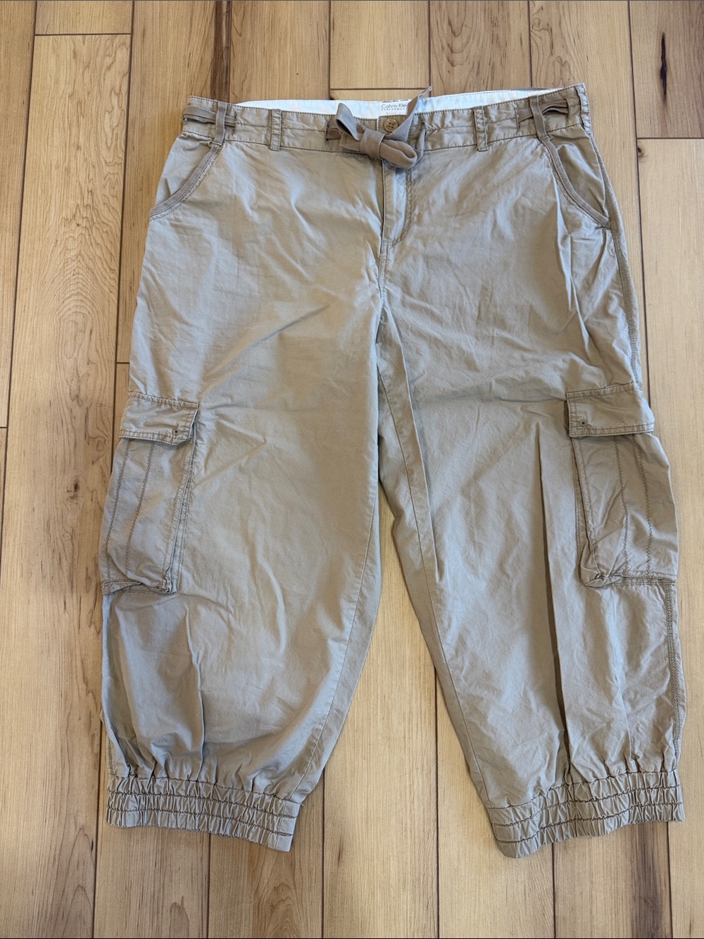 Calvin Klein Performance Khaki Utility Capris